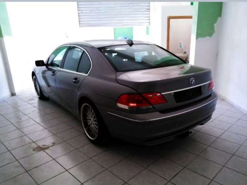Usato 2006 BMW 730 3.0 Diesel 231 CV (12.500 €)