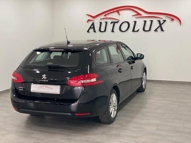 Usata Peugeot 308 102 CV (75 kW) 2020 Nero Station wagon
