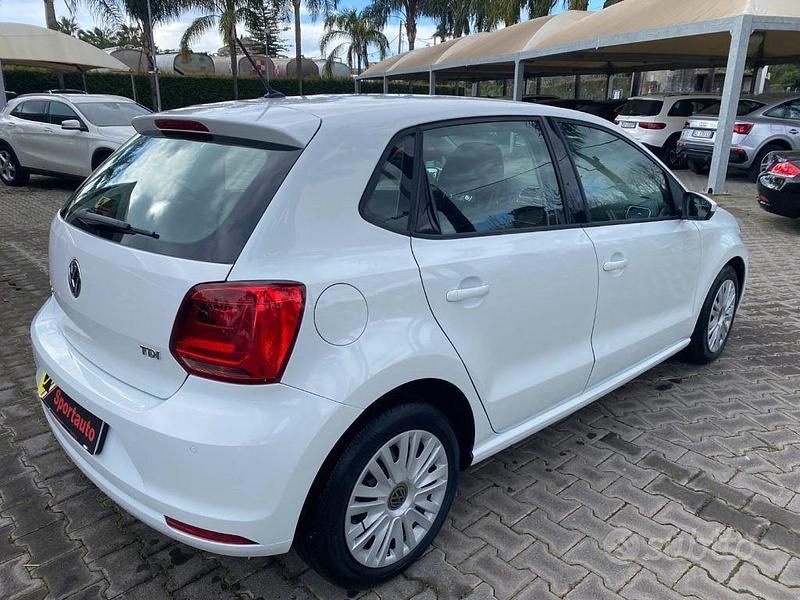 Usata VW Polo Comfortline 75 CV (55 kW) 2017 Bianco Berlina
