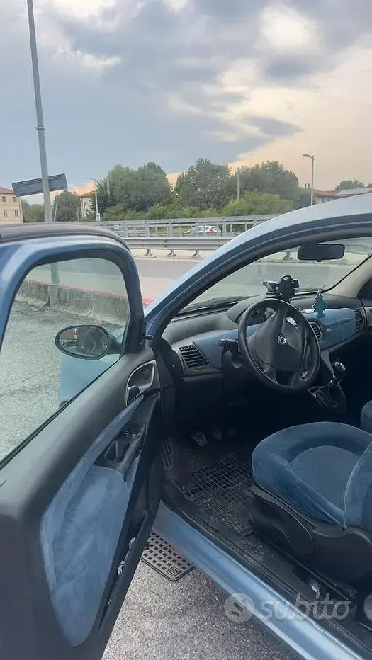 Usata Lancia Ypsilon 60 CV (44 kW) 2004 Utilitaria