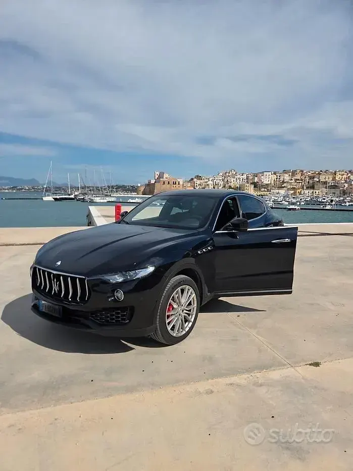 Usata Maserati Levante 350 CV (257 kW) 2019 Nero SUV
