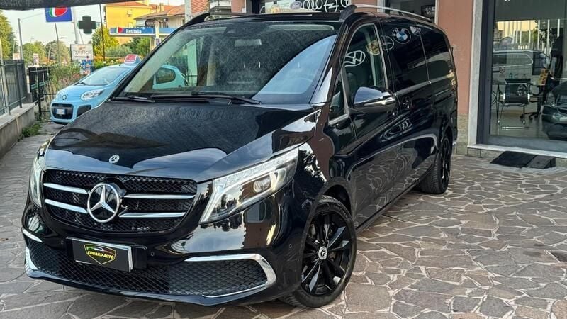 Nero Usata 2019 Mercedes V250 Premium Monovolume | 45.900 € (Buon prezzo) - Immagine 1/4
