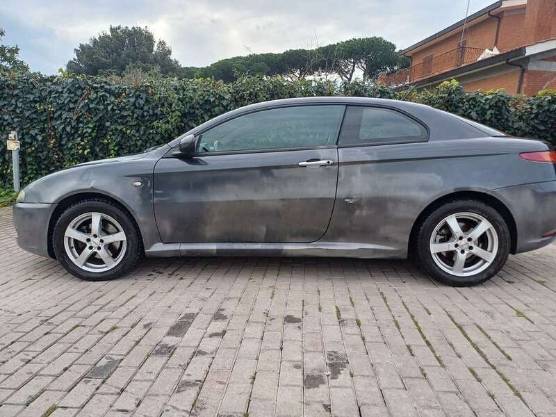 Grigio Usata 2007 Alfa Romeo GT Distinctive Coupé | 1400 € (Super prezzo) - Immagine 1/4