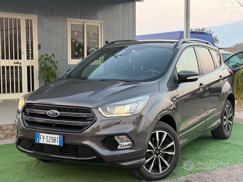 Grigio Usata 2019 Ford Kuga ST SUV | 14.490 € (Buon prezzo) - Immagine 1/4