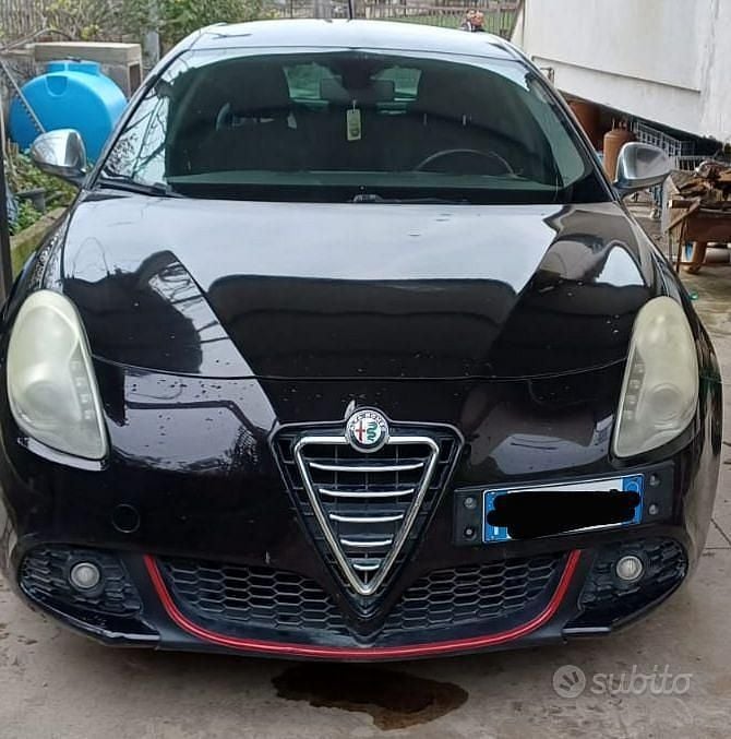 Usata Alfa Romeo Giulietta 105 CV (77 kW) 2017 Nero Utilitaria