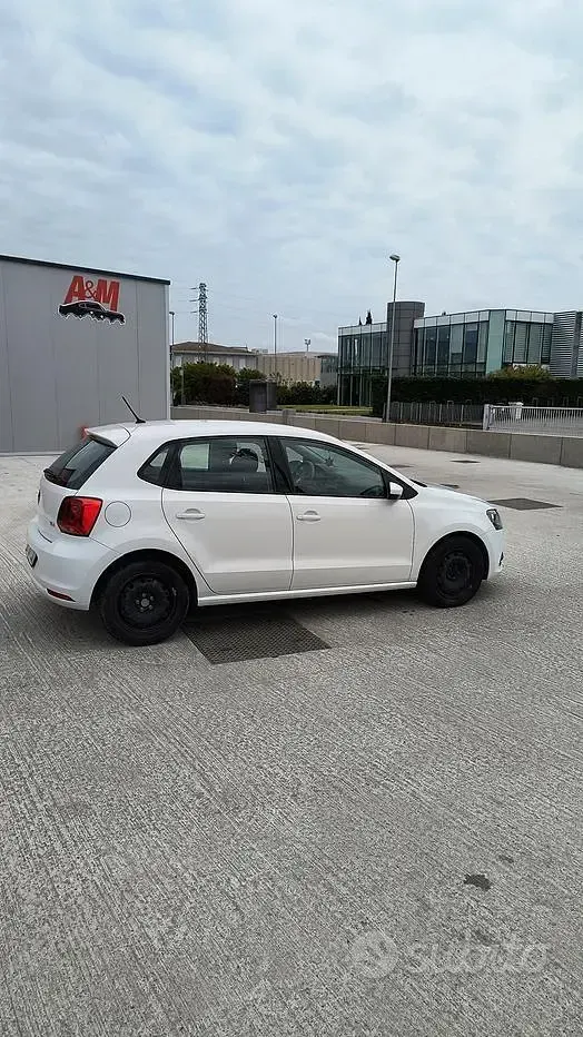Usata VW Polo 75 CV (55 kW) 2015 Bianco Berlina