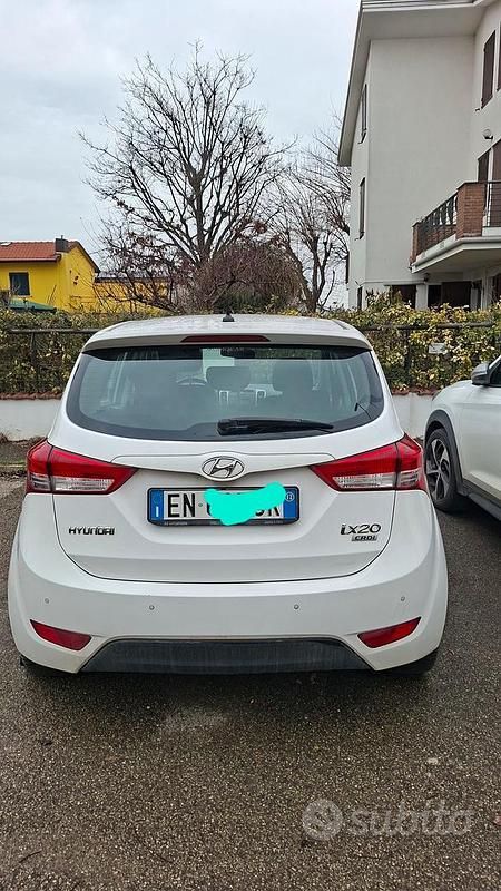 Usata Hyundai ix20 90 CV (66 kW) 2012 Bianco Utilitaria