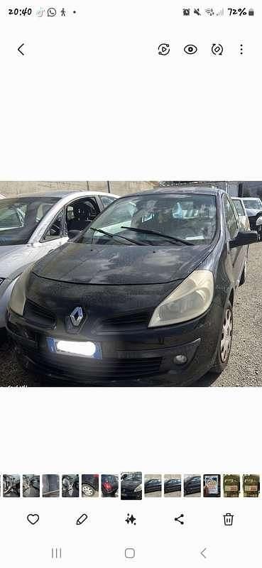 Usado Renault Clio II 84 CV (61 kW) 2007 Berlina