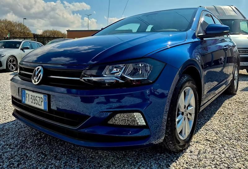 Usata VW Polo Sportline 89 CV (65 kW) 2019 Blu Utilitaria