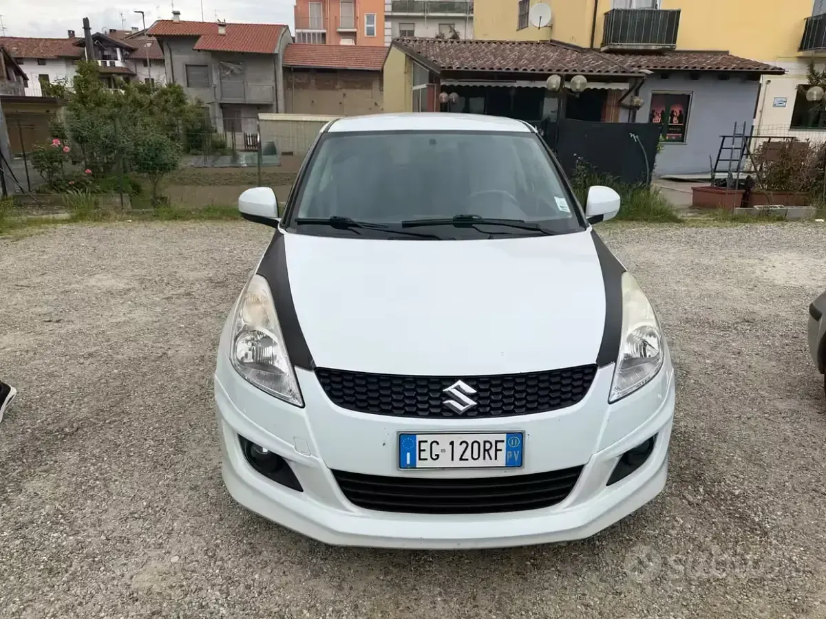 Usata Suzuki Swift GL 75 CV (55 kW) 2011 Bianco Utilitaria