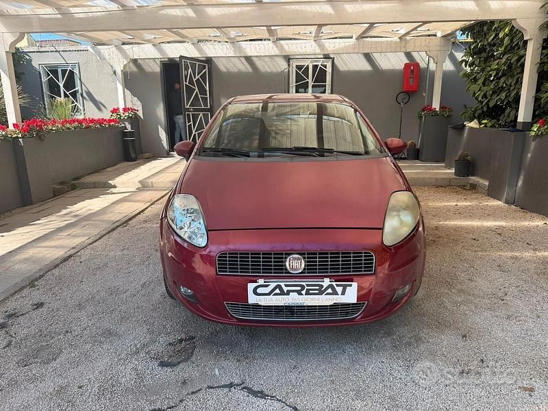 Gebraucht Fiat Punto Active 60 PS (44 kW) 2009 Rot Kleinwagen