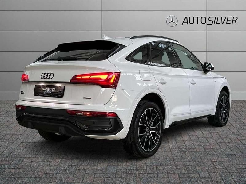 Usata Audi Q5 S-line plus 204 CV (150 kW) 2023 Bianco / pastello SUV