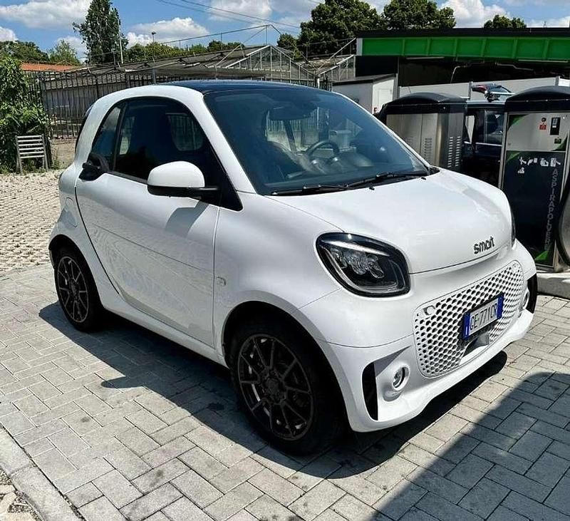 Usata Smart ForTwo Coupé Prime 41 kW (56 CV) 2021 Utilitaria
