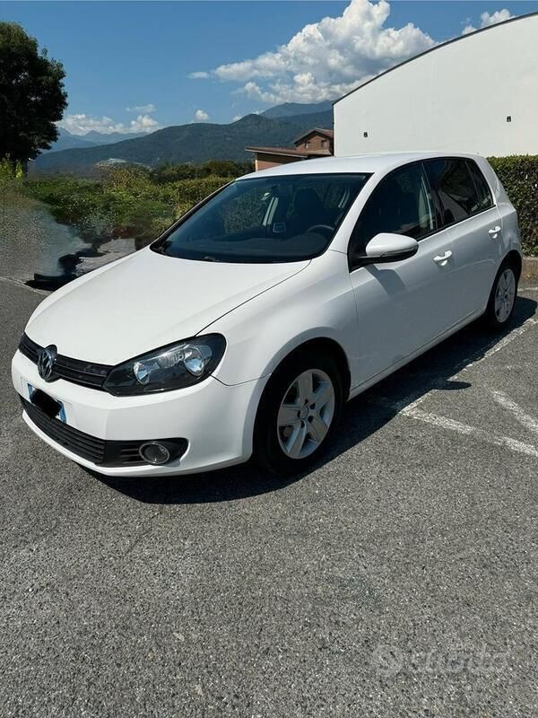 Usata VW Golf VI Trendline 105 CV (77 kW) 2009 Bianco Utilitaria