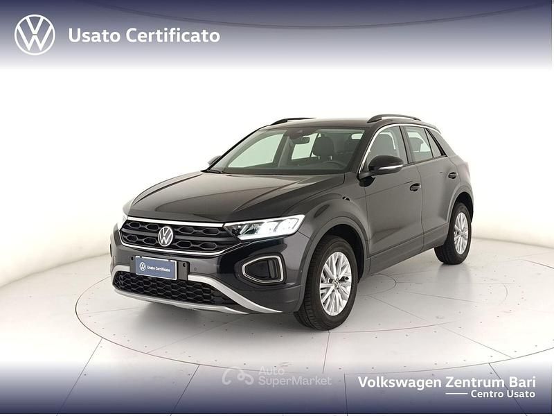 Nero Usata 2024 VW T-Roc Life SUV | 25.950 € (Buon prezzo) - Immagine 1/4