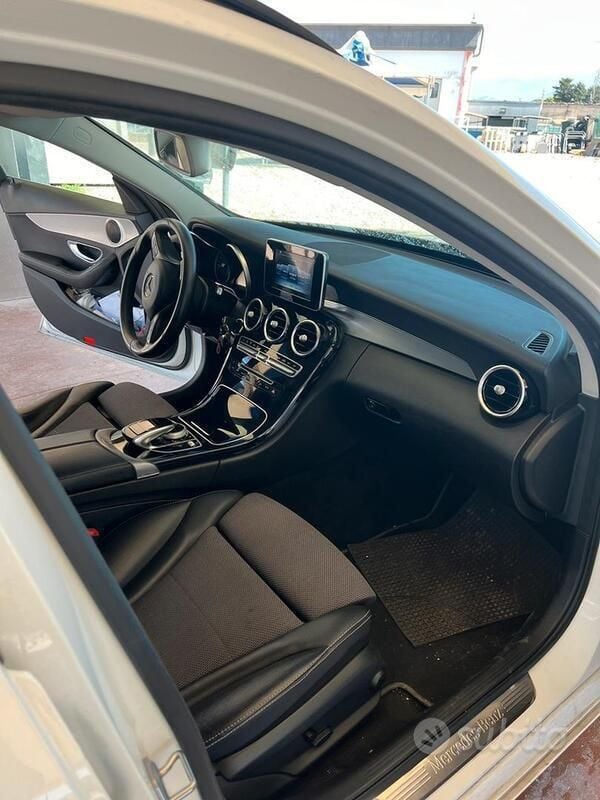 Usata Mercedes C180 116 CV (85 kW) 2016 Bianco Station wagon