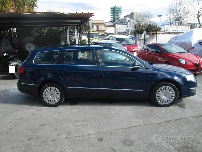 Usata VW Passat 140 CV (102 kW) 2008 Blu Station wagon