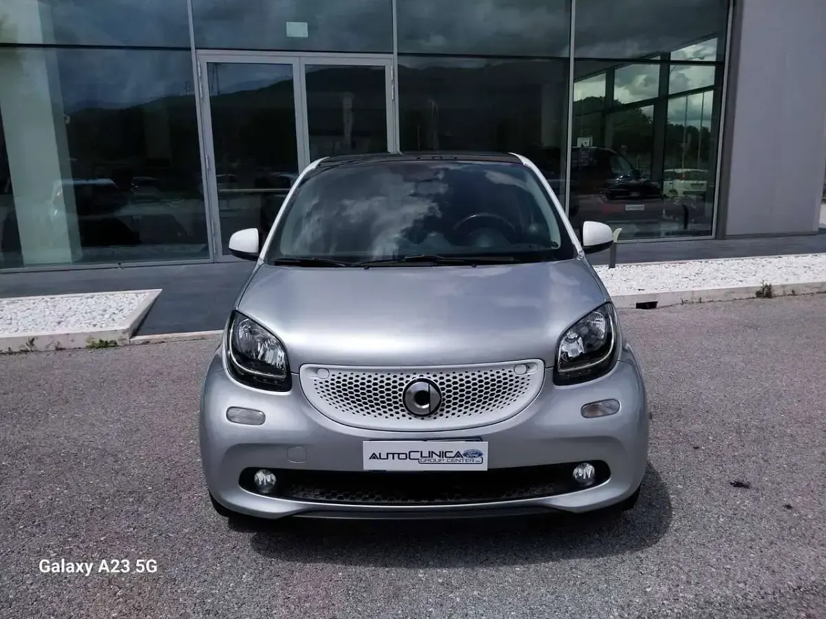 Usata Smart ForFour Passion 69 CV (50 kW) 2018 Argento Utilitaria