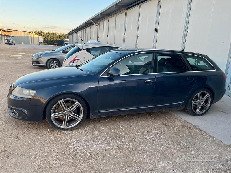 Usata Audi A6 170 CV (125 kW) 2010 Blu Station wagon