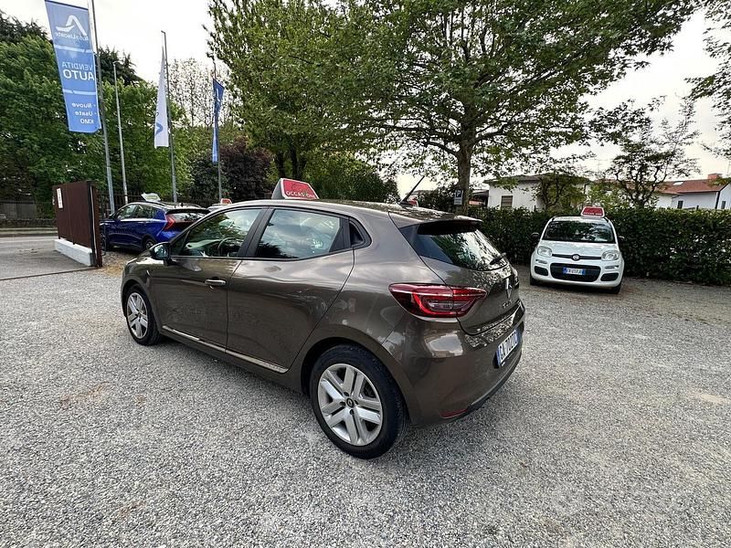 Usata Renault Clio V Zen 85 CV (62 kW) 2020 Marrone Berlina