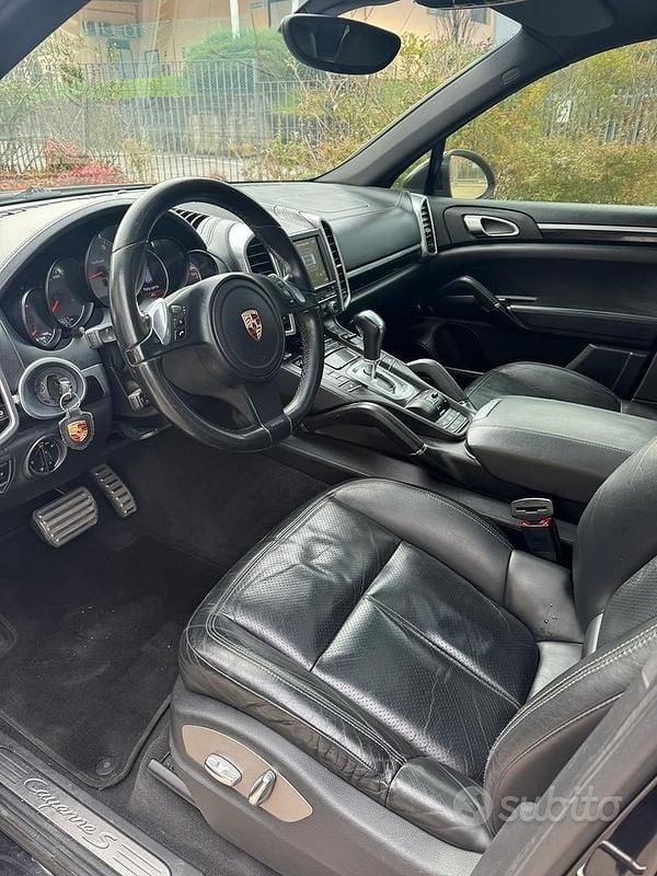Usata Porsche Cayenne 2011 SUV