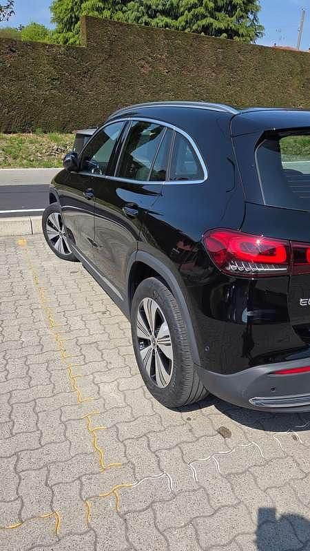 Usata Mercedes EQA250 Premium Plus 94 kW (129 CV) 2023 Nero SUV