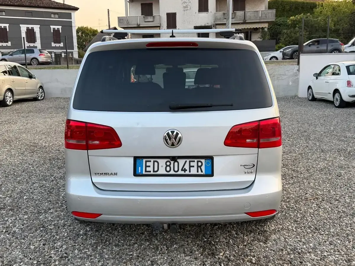 Usata VW Touran Comfortline 105 CV (77 kW) 2010 Grigio Monovolume