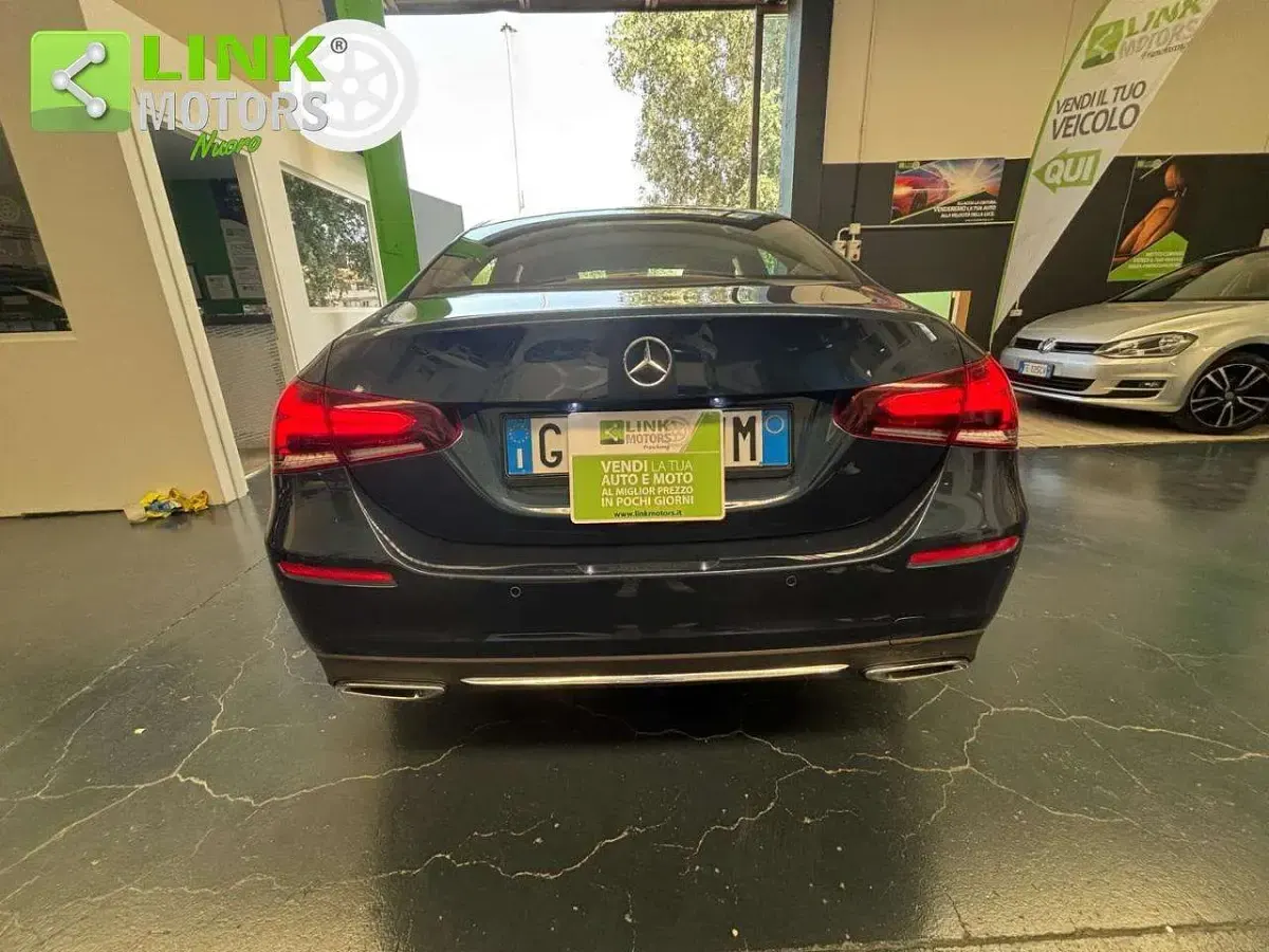 Usata Mercedes A200 Business 150 CV (110 kW) 2020 Blu Berlina
