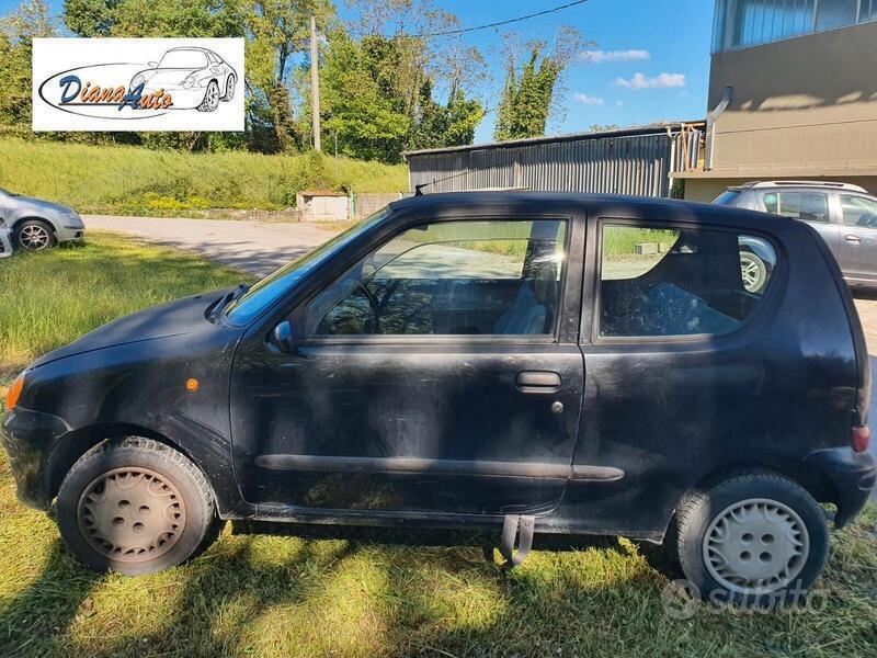 Usato 1999 Fiat Seicento 0.9 Benzin 39 CV (1.350 €)