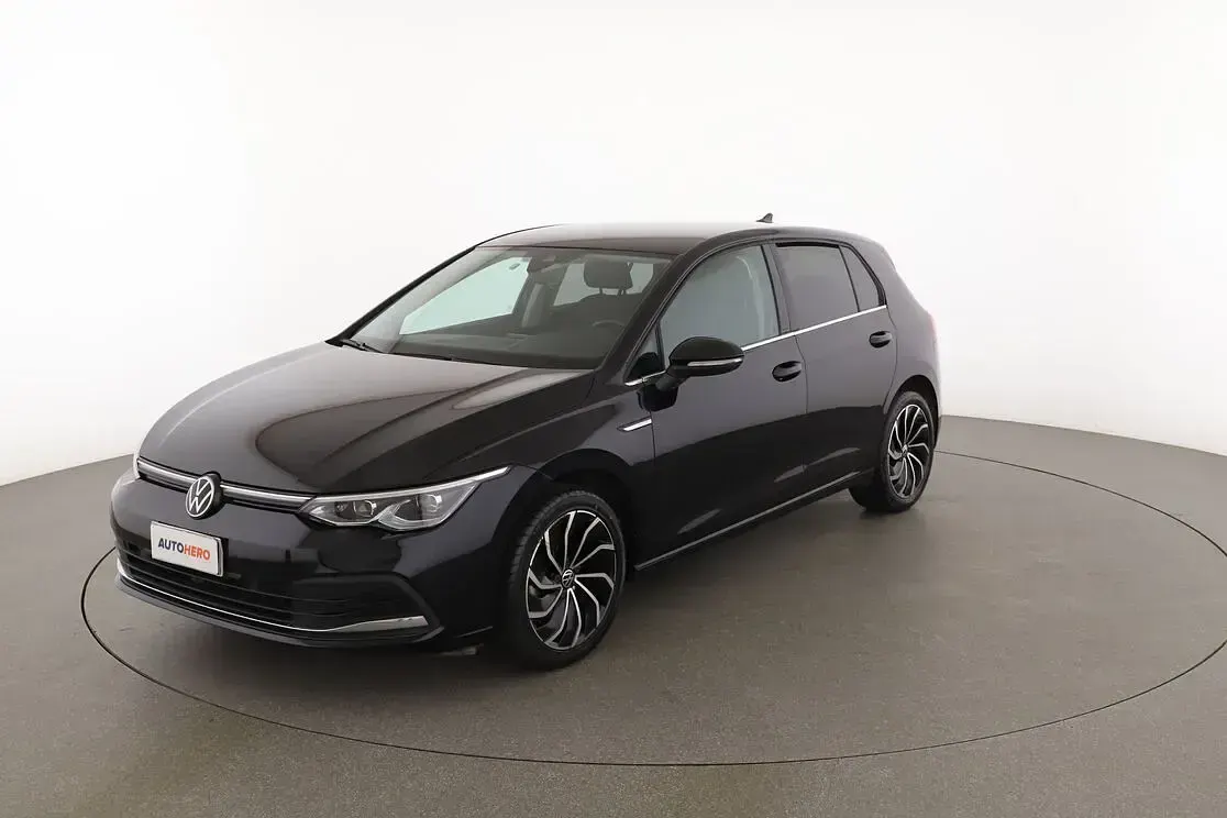 Begagnad VW Golf VIII Style 131 HK (96 kW) 2023