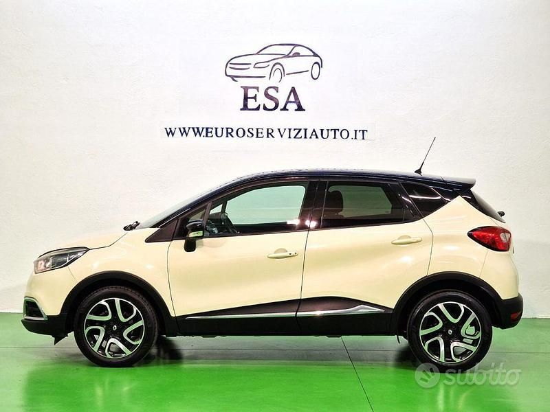 Usata Renault Captur Zen 90 CV (66 kW) 2016 Beige SUV