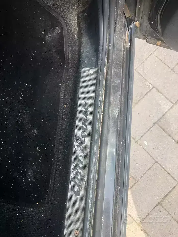 Usata Alfa Romeo 155 116 CV (85 kW) 1995 Nero Berlina