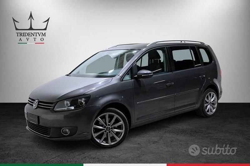 Grigio Usata 2010 VW Touran Highline Monovolume | 7900 € (Buon prezzo) - Immagine 1/4
