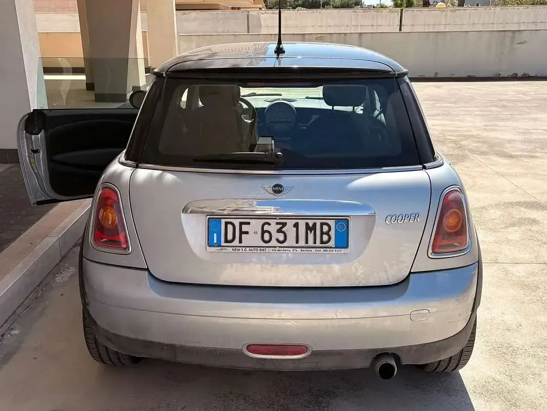 Usata Mini Cooper Chili 120 CV (88 kW) 2007 Grigio Utilitaria