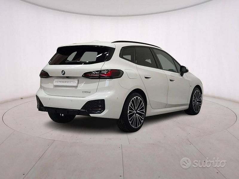 Usata BMW 218 Active Tourer M Sport 150 CV (110 kW) 2025 Alpin white Monovolume