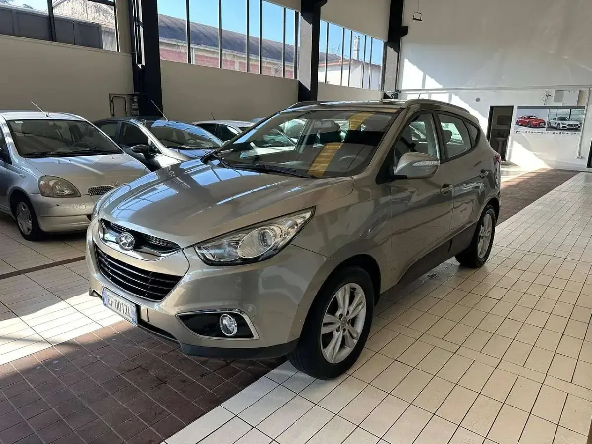 Używany Hyundai ix35 Comfort 135 KM (99 kW) 2011 Beżowy SUV