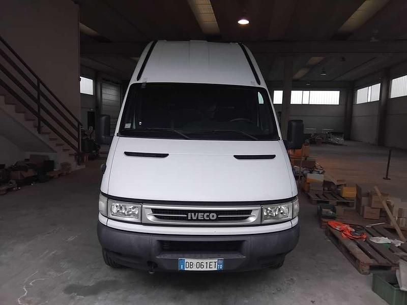 Usata Iveco Daily 166 CV (122 kW) 2006 Bianco
