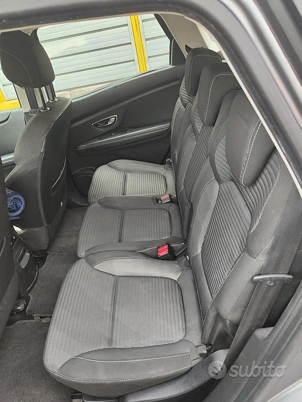 Usata Renault Scénic IV 120 CV (88 kW) 2018 Grigio Monovolume