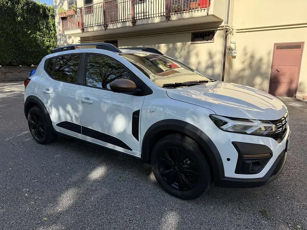 Begagnad Dacia Sandero Extreme 101 HK (74 kW) 2023 Sedan