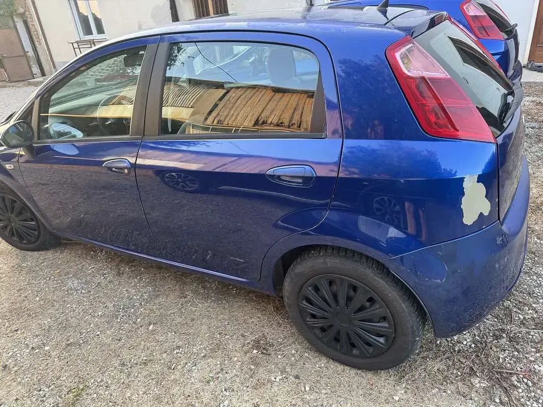 Usata Fiat Punto 80 CV (58 kW) 2006 Utilitaria