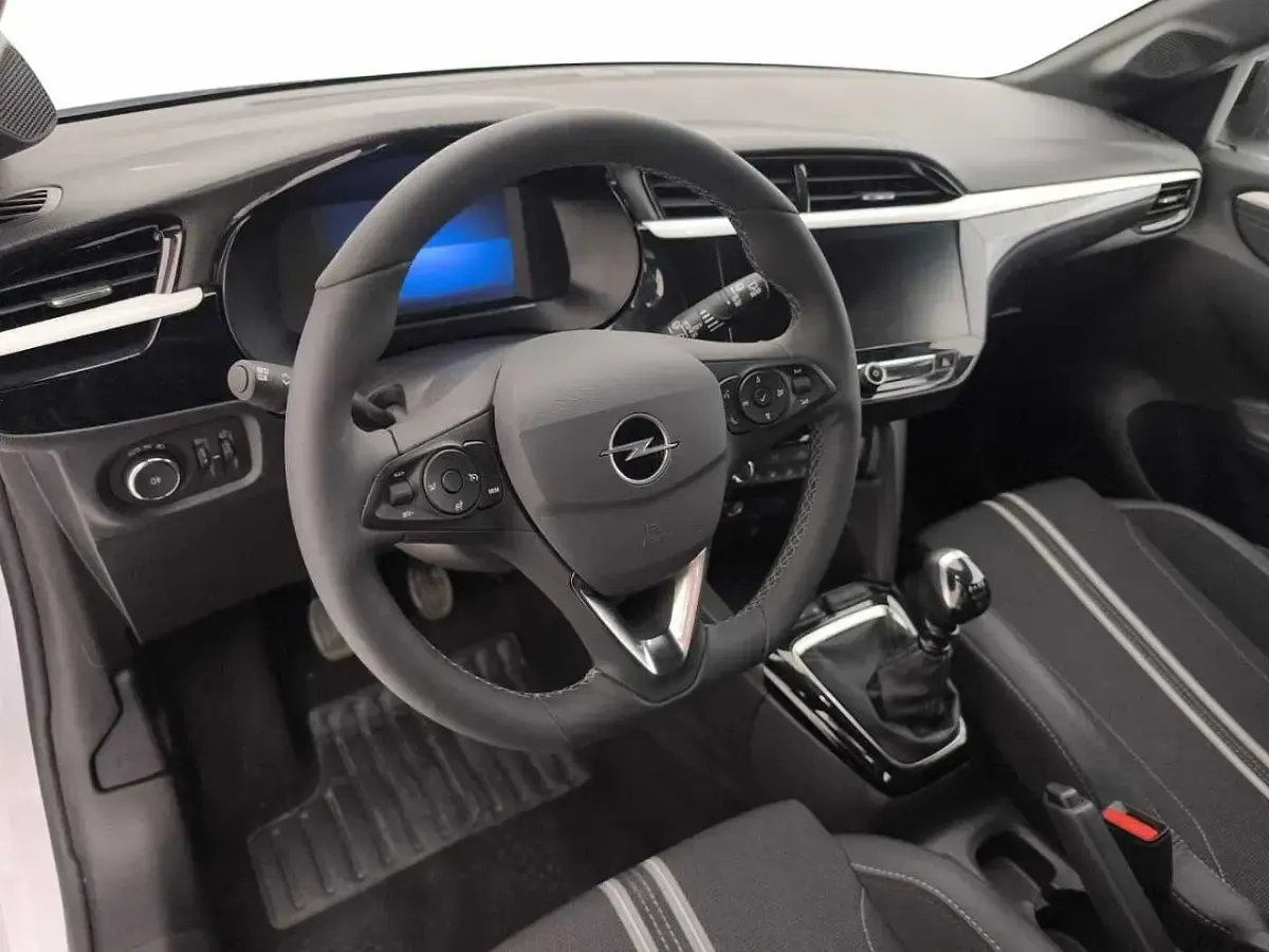 Usata Opel Corsa S 100 CV (73 kW) 2025 Argento Utilitaria