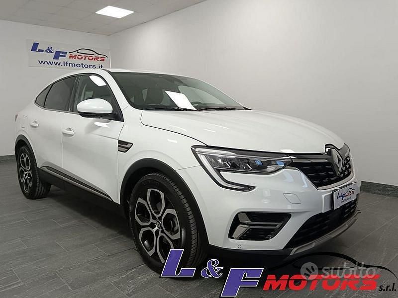 Usata Renault Arkana 143 CV (105 kW) 2022 Bianco SUV