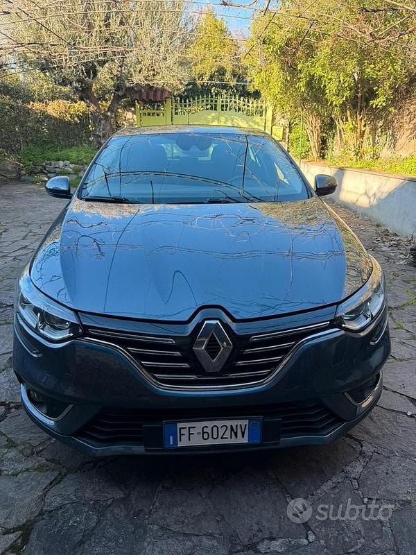 Usata Renault Mégane IV 110 CV (80 kW) 2016 Grigio Berlina