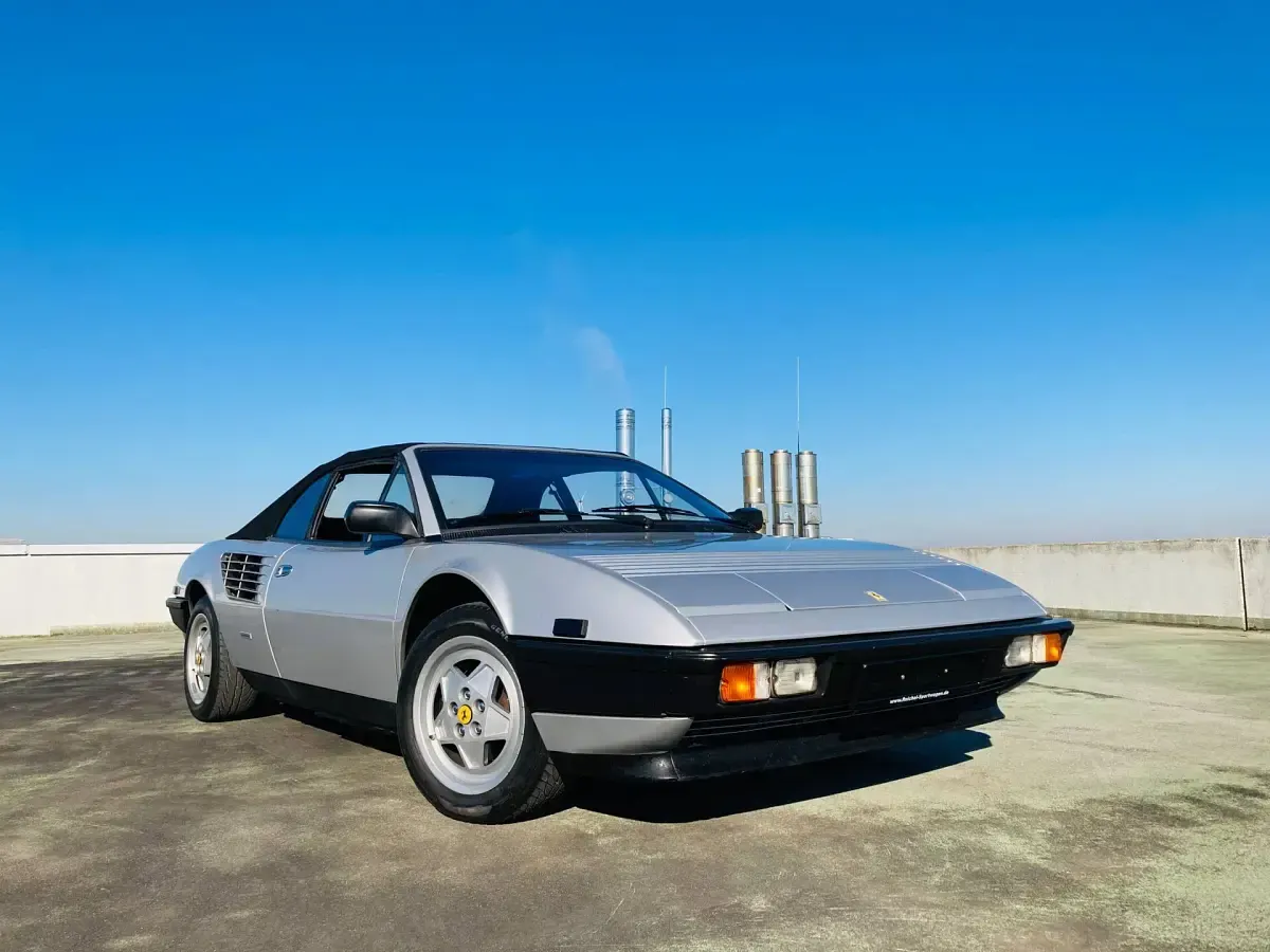 Usata Ferrari Mondial 240 CV (176 kW) 1985 Argento Cabrio