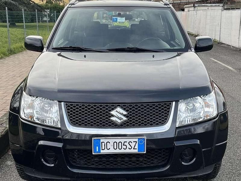 Usata Suzuki Grand Vitara 106 CV (77 kW) 2006 Nero SUV