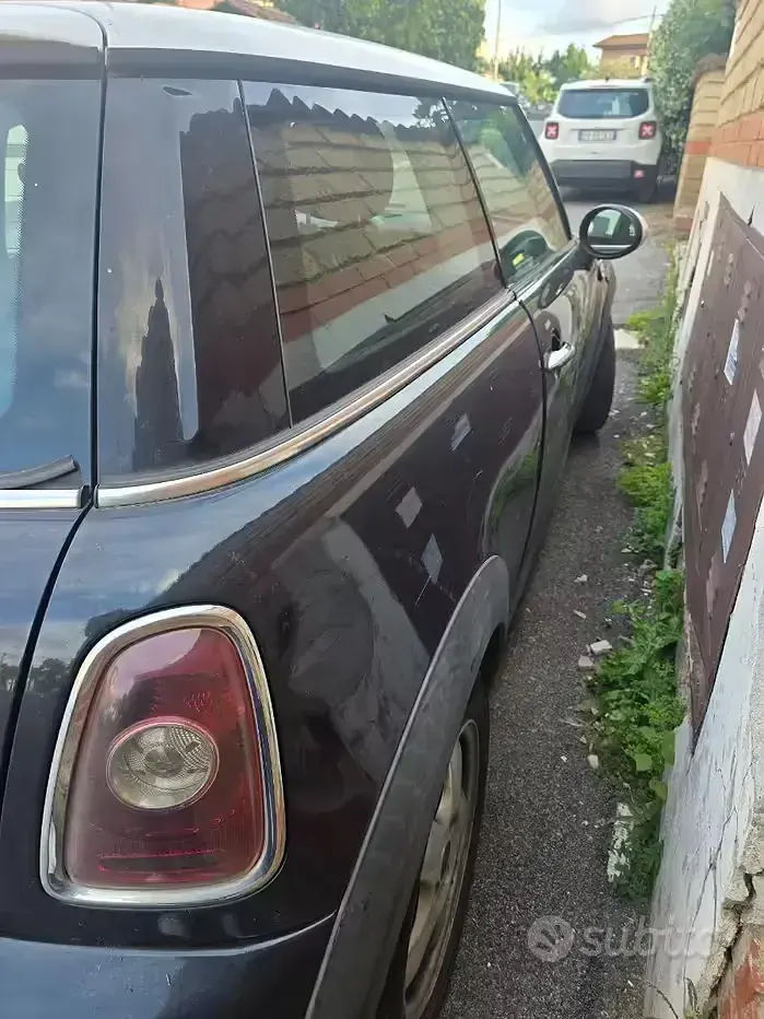 Usata Mini Cooper D 109 CV (80 kW) 2007 Nero Utilitaria