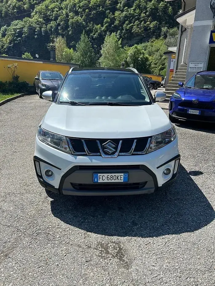 Usata Suzuki Vitara 140 CV (102 kW) 2016 Bianco SUV