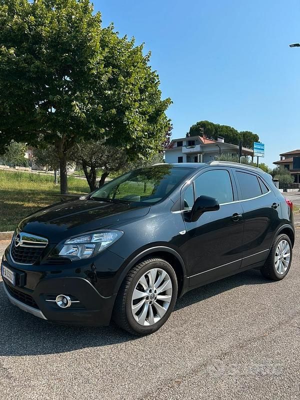 Usata Opel Mokka Cosmo 140 CV (102 kW) 2015 Nero SUV
