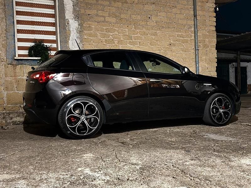 Usata Alfa Romeo Giulietta 120 CV (88 kW) 2017 Utilitaria