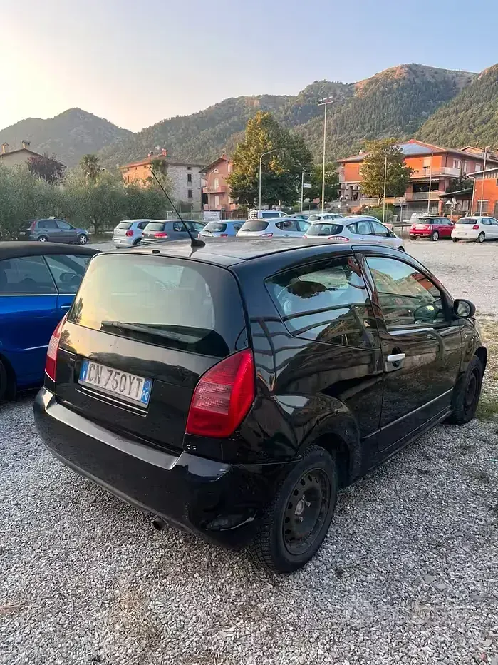 Usata Citroën C2 68 CV (50 kW) 2004 Nero Utilitaria